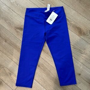 Fabletics crop leggings